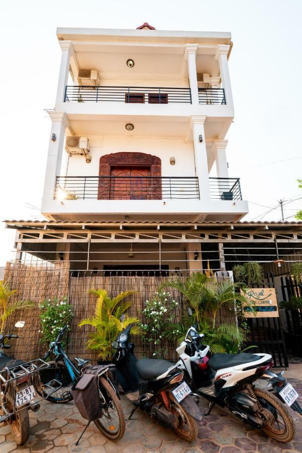 Royal Sok Chhan Siem Reap Bagian luar foto